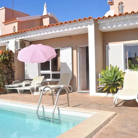 Villa Stylish Well-equipped, Private Pool, Close To Amenities, Free Ac Wifi Quarteira