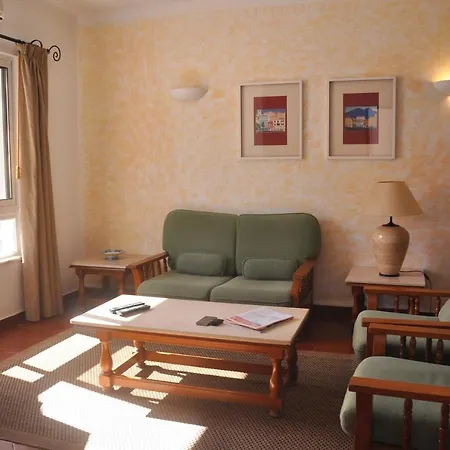 Stylish Well-equipped, Private Pool, Close To Amenities, Free Ac Wifi