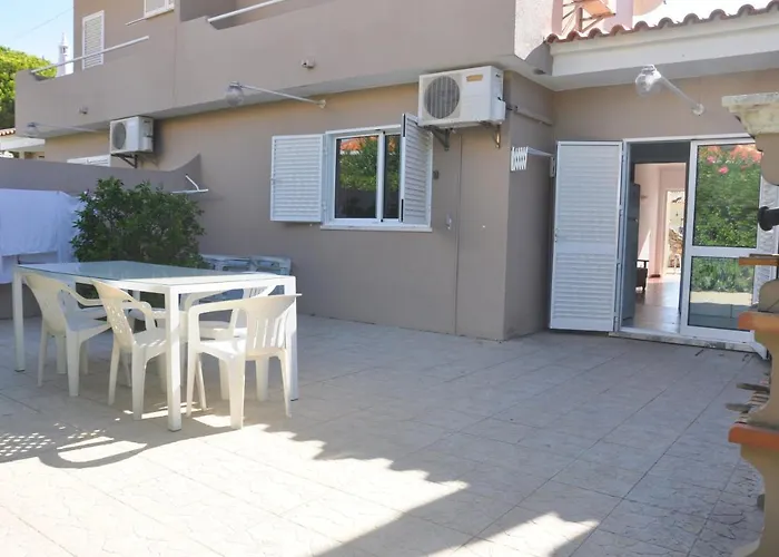 Stylish Well-equipped, Private Pool, Close To Amenities, Free Ac Wifi Willa Quarteira