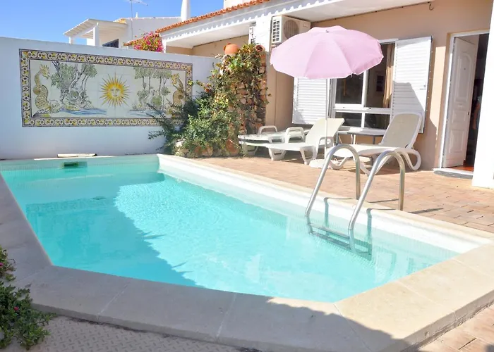 Stylish Well-equipped, Private Pool, Close To Amenities, Free Ac Wifi Villa